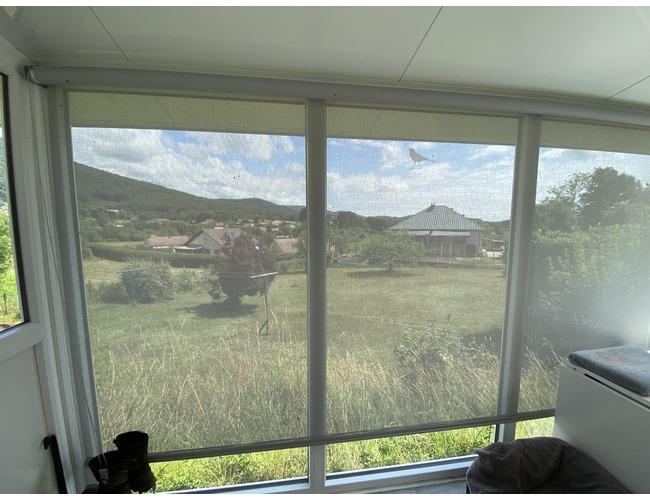 Stores int&eacute;rieurs rouleau
Cha&icirc;nette, roldrop et luxe.