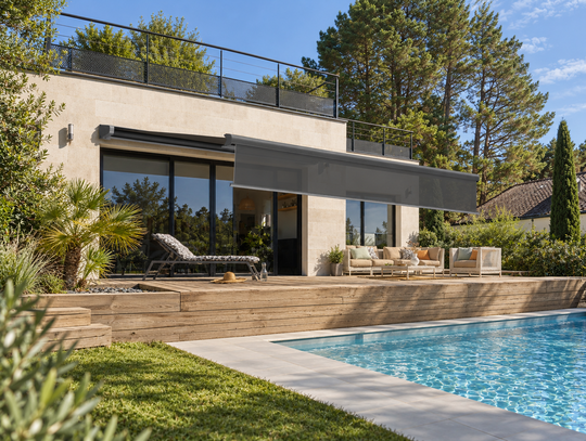 Store banne coffre sur-mesure H&Eacute;M&Eacute;RA