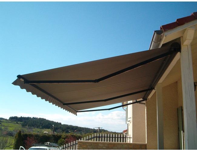 Store banne cassette OCEANIA
Avec l&rsquo;option bras LED, elle saura vous &eacute;clairer jusqu'au bout de la nuit