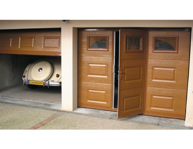R&eacute;alisation de deux portes de garage sectionnelles