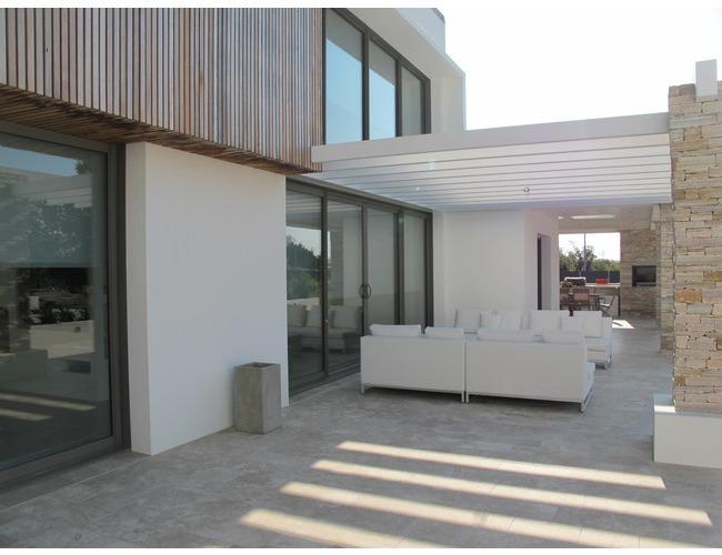 R&eacute;alisation menuiserie aluminium TECHNAL coloris Gris anthracite