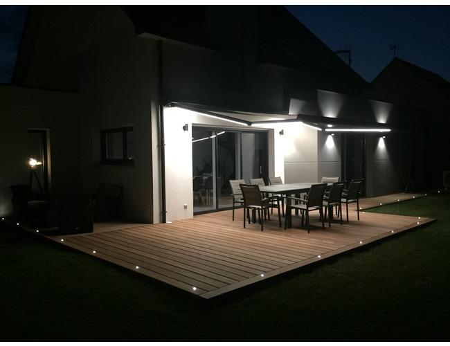 Store banne HERMES
&Eacute;quip&eacute; de Lumina LED, l'&eacute;clairage incorpor&eacute; dans les bras, r&eacute;sistant &agrave; l'eau et command&eacute; &agrave; distance gr&acirc;ce &agrave; une t&eacute;l&eacute;commande.